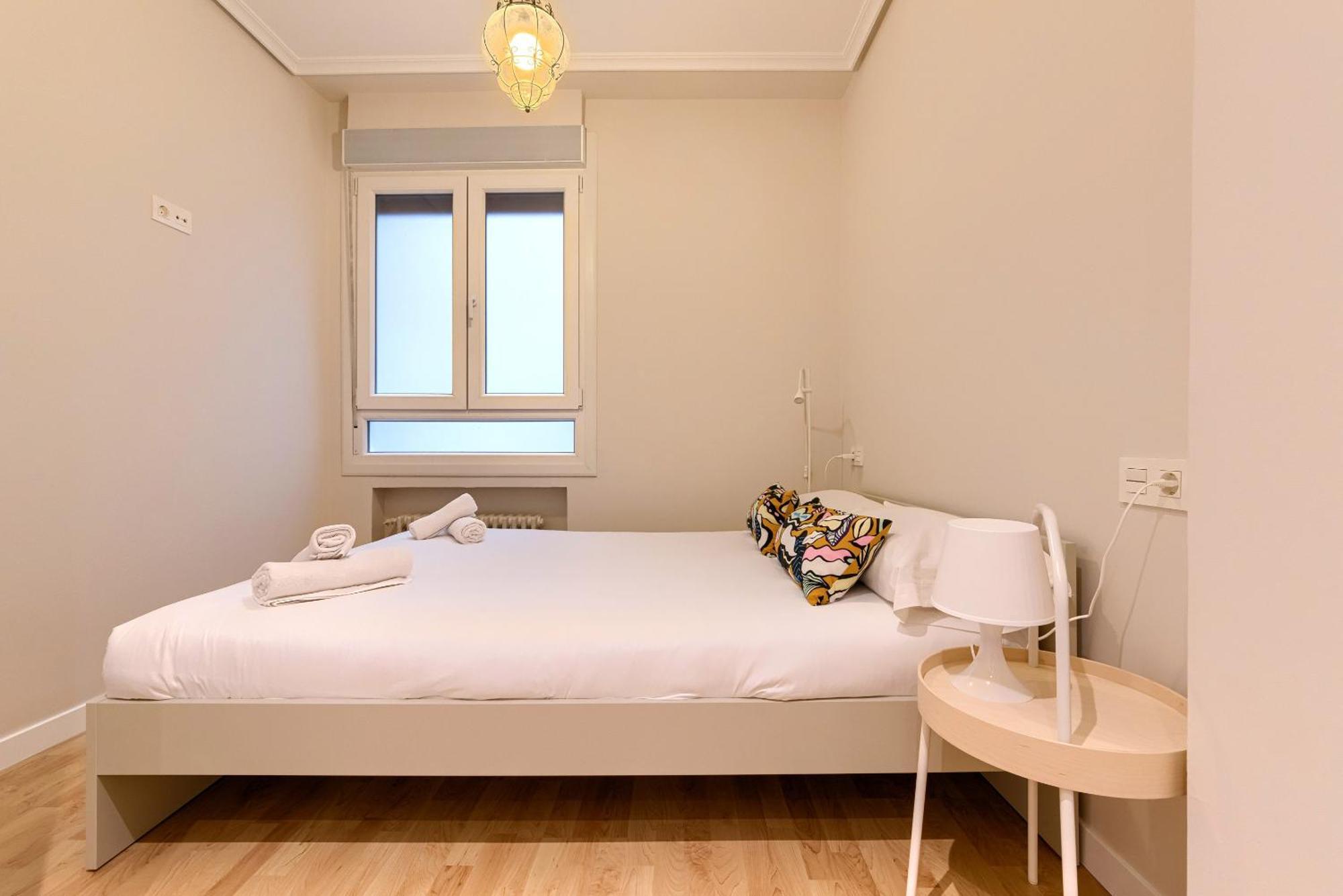 Euskalduna, Vivienda Turistica Moderna Y Renovado Bilbao Exterior foto